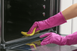 How to Clean Your Oven with Lemon and Vinegar
